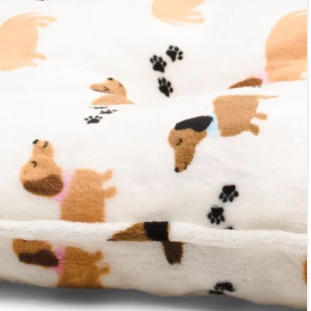 NWT MDESIGN Duke Daushand Flannel Fleece Dog Bed/Crate Mat Large 36in W x 23in